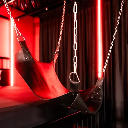 Bdsm Red
