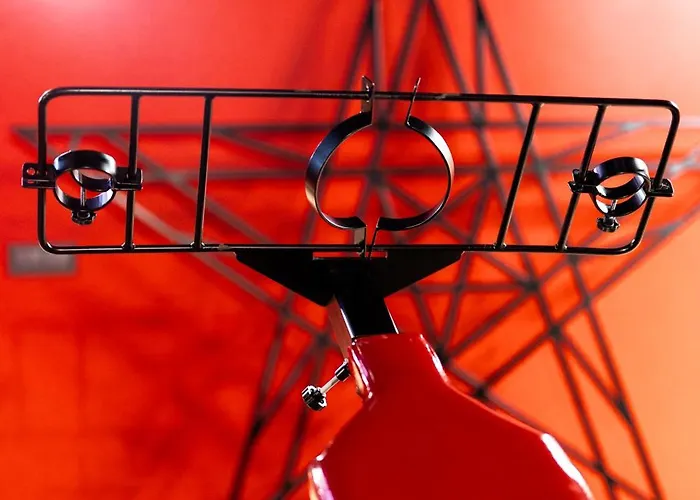 Bdsm Red * فيلنيوس